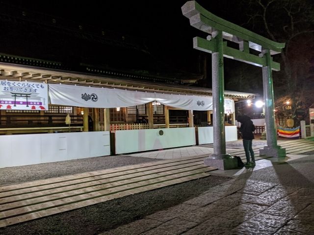 鹿島神宮　初詣　年明け前の拝殿前