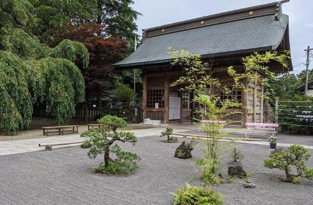 吉田神社　随神門と庭園　水戸市