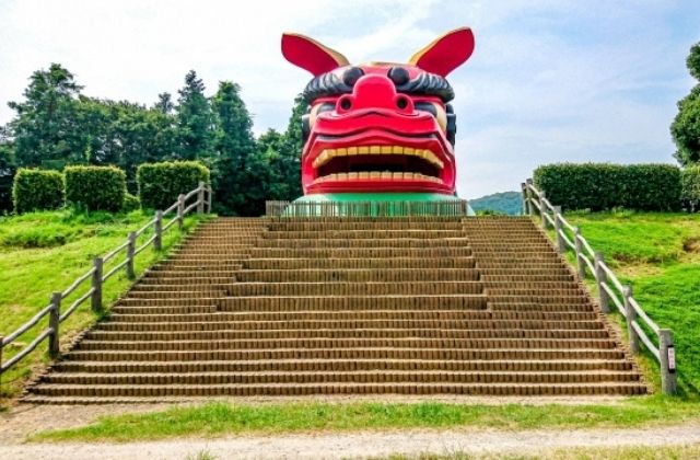 常陸風土記の丘 石岡市 巨大な獅子頭がシンボル 桜の時期もおすすめ 茨城観光 グルメ情報ブログ イバトリ