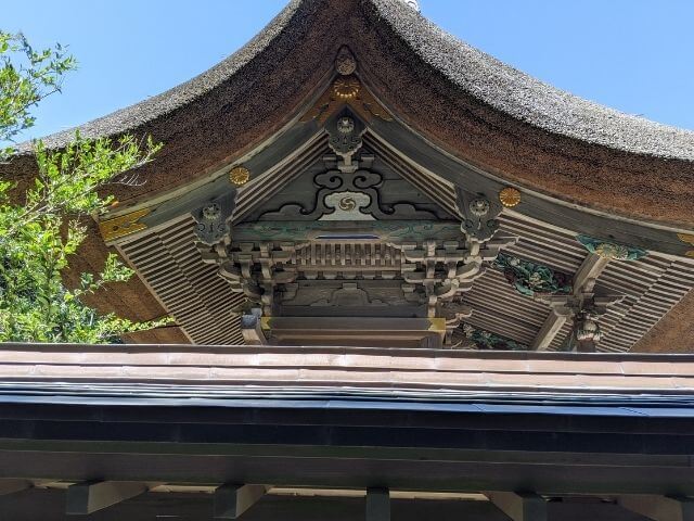 大洗磯前神社　本殿　屋根　装飾